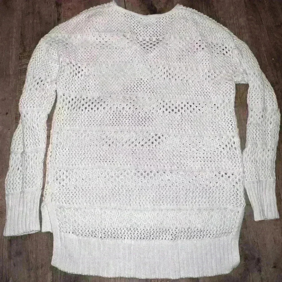 Universal thread white crocheted sweater - Picture 4 of 4